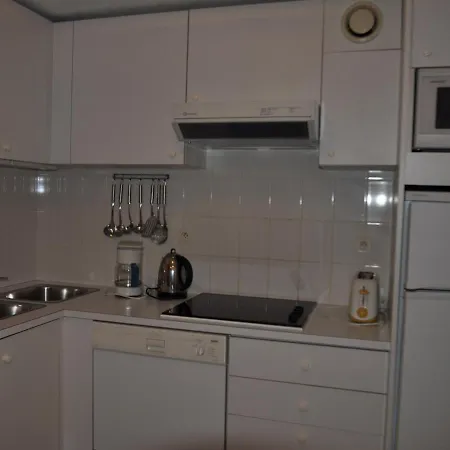 Chalet Spacieux 5 Chambres Proche Des Remontees A Chatel - Fr-1-693-2 Шале